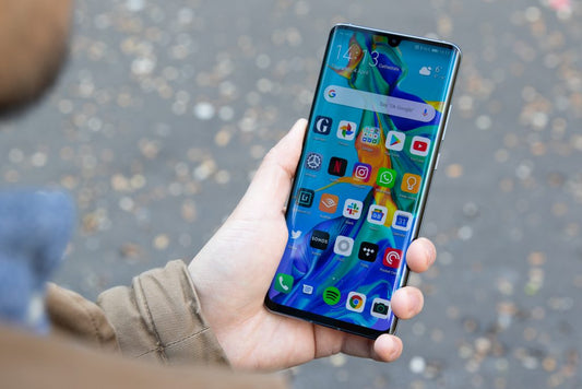 8 Cool Things Music Artists Can Do with a Smart Phone