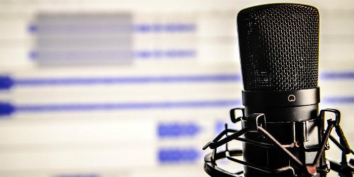 7 HACKS TO RECORD VOCALS PROFESSIONALLY